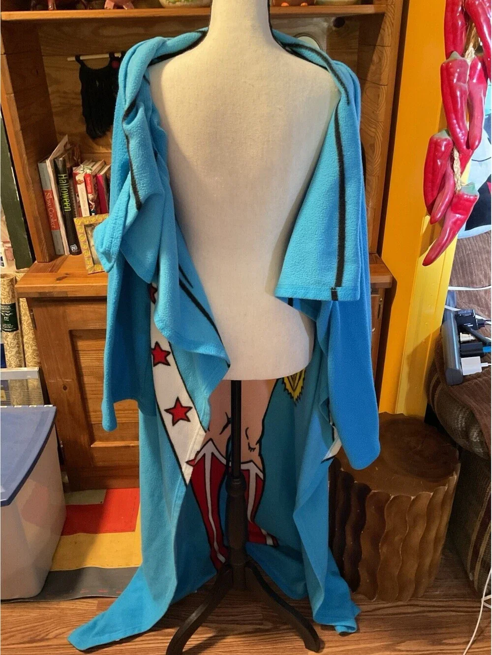 Wonder Woman fleece Blanket With Sleeves